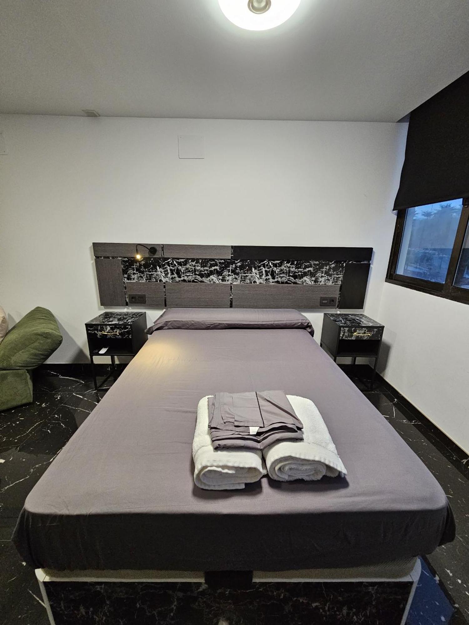 Apartamentos Benidorm Black Экстерьер фото